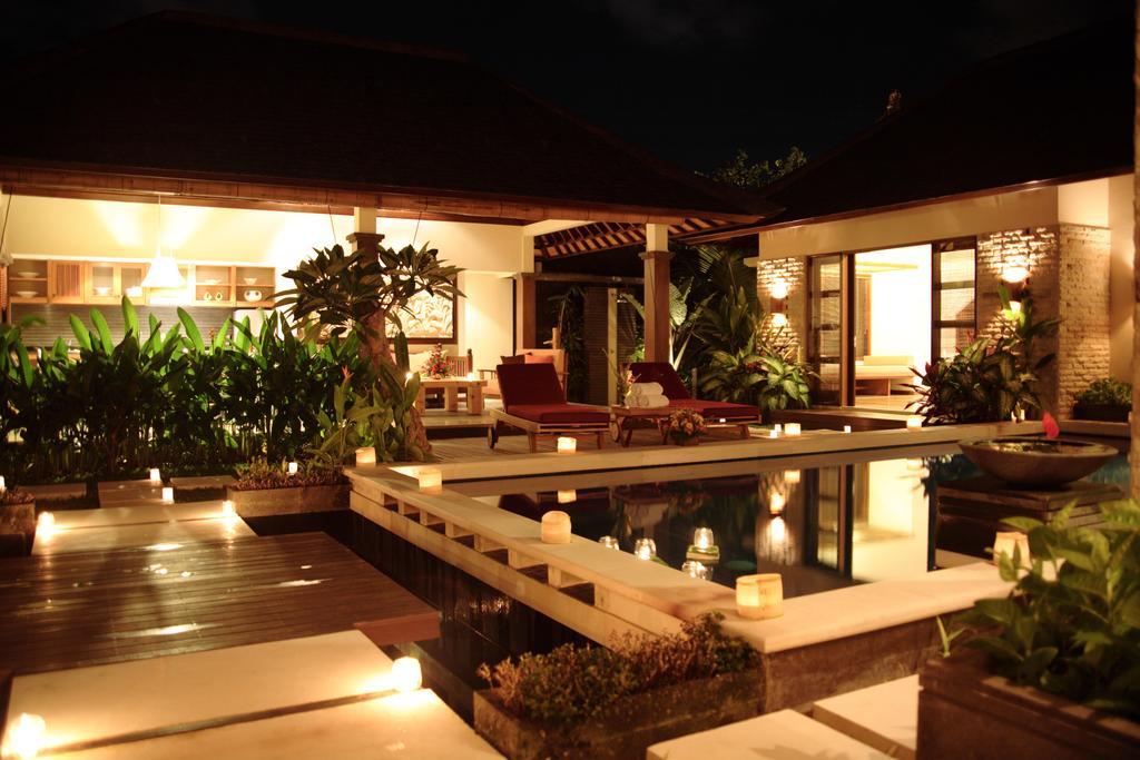 Villa Alex Seminyak Esterno foto