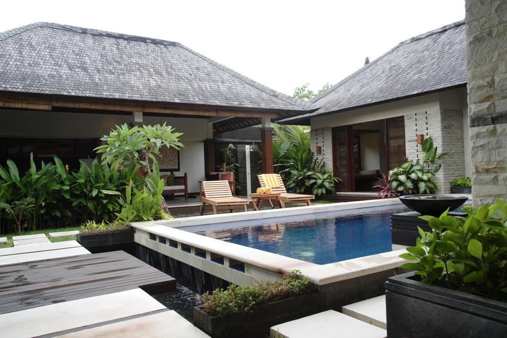 Villa Alex Seminyak Esterno foto